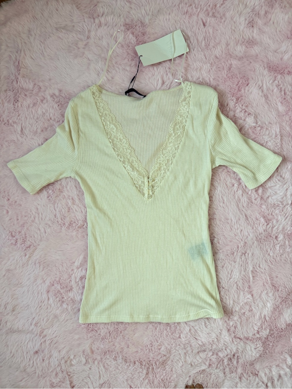 Zara Cream Ribbed Lace-Trim V-Neck Short Sleeve Top